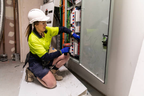 Best Emergency Electrician Near Me  in Des Moines, IA