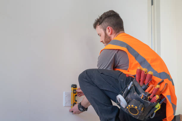Best Electrical Contractors for Businesses  in Des Moines, IA